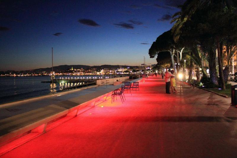 Romantic And New Apartment In The Famous Rue Meynadier In The Supercentre Of Cannes Kültér fotó